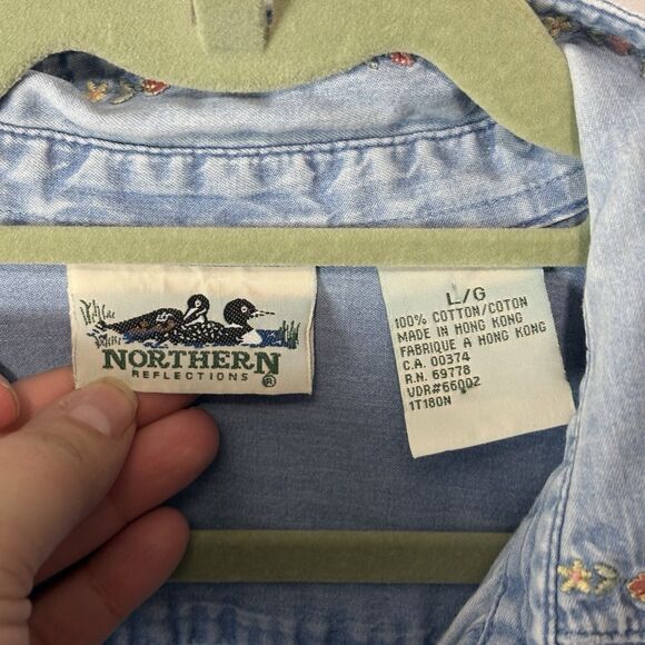 Vtg 90s Northern Reflection Women L Denim Shirt Embroidery Dainty Floral Cottage - Picture 3 of 6